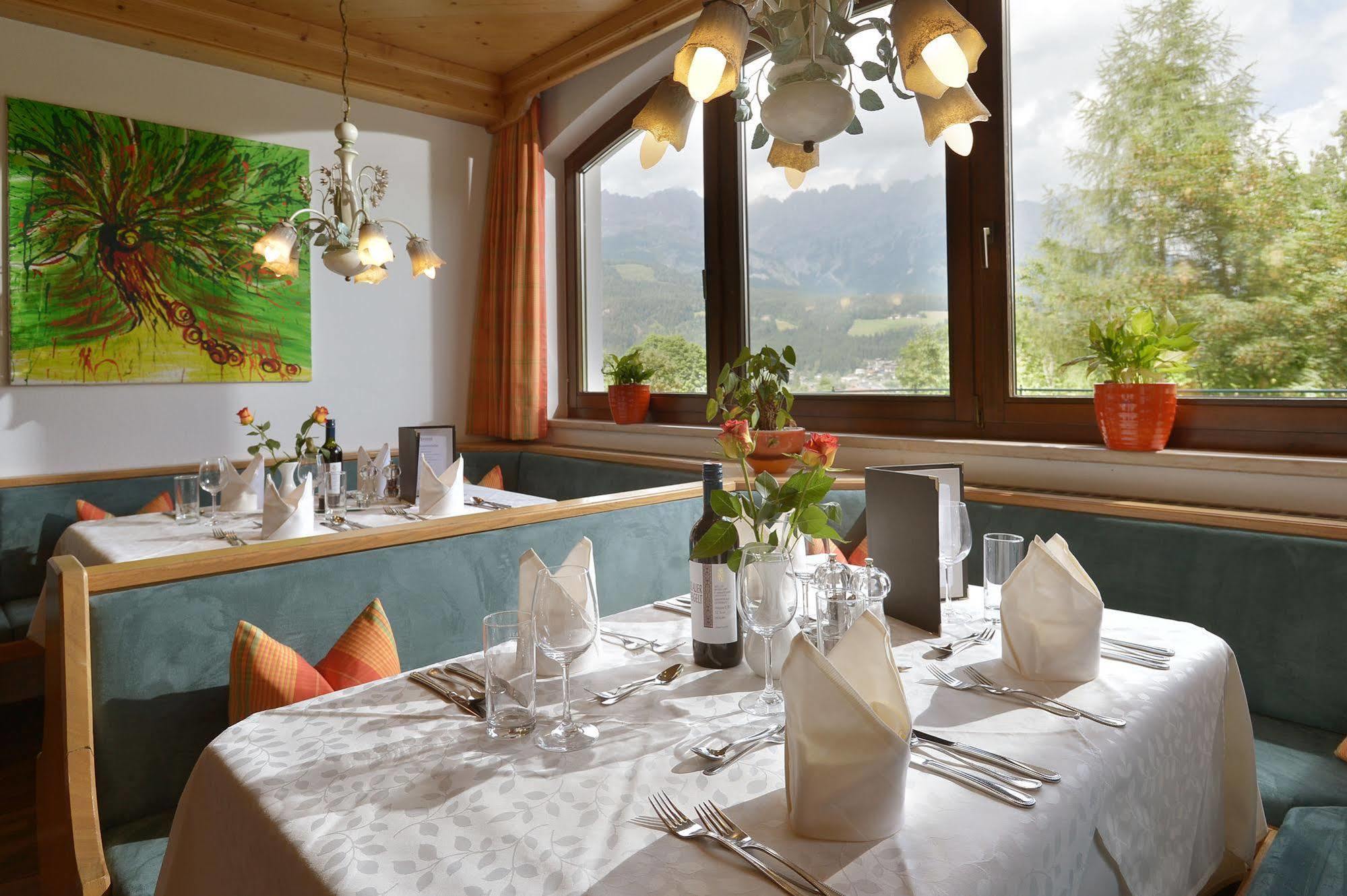 Familienhotel Christoph Ellmau Exteriör bild