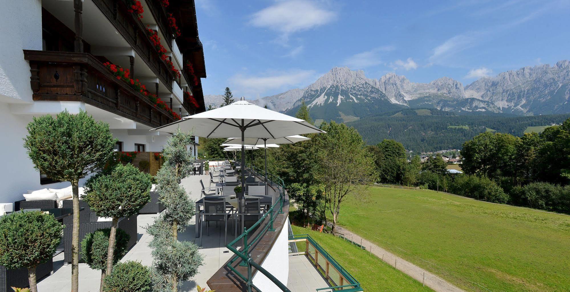Familienhotel Christoph Ellmau Exteriör bild